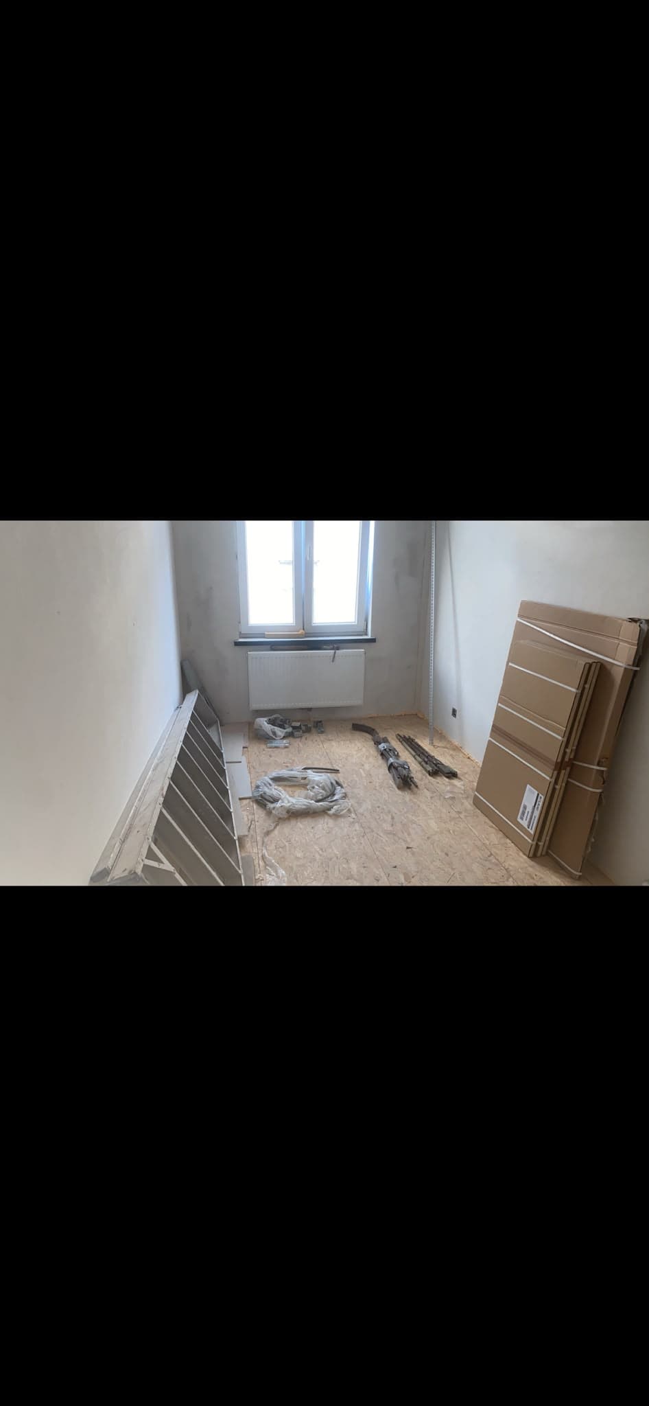 Chaudière Vaillant ecoTEC plus avec vase d'expansion bleu installée en cave
